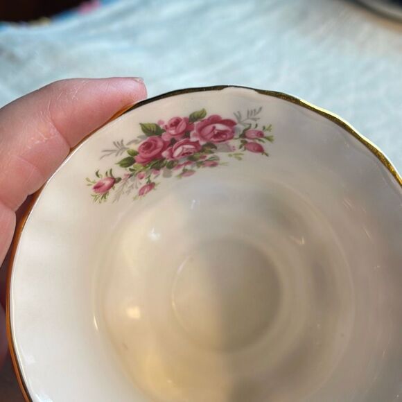 Royal Albert Springtime Series Rose bone China teacup & saucer. - Picture 6 of 8